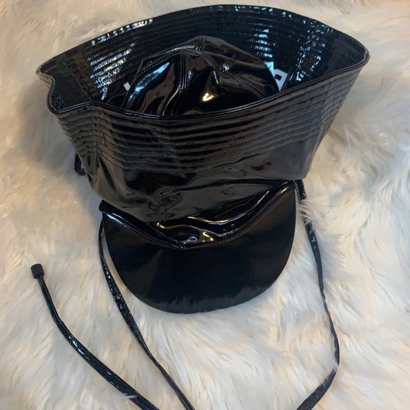 Authentic $690 Burberry Vinyl Printed Rain Hat - Picture 8 of 9